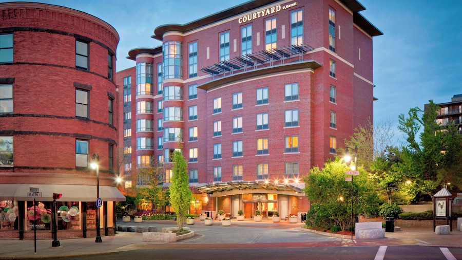 Courtyard by Marriott Boston Brookline
