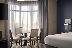 Junior Suite, 1 Bedroom | Premium bedding, pillowtop beds, in-room safe, desk - Courtyard by Marriott Boston Brookline (Brookline)