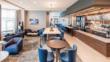 Breakfast and dinner served