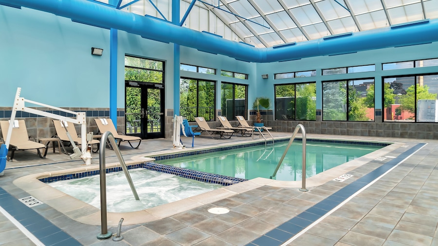 Comfort Suites Southfield/Detroit