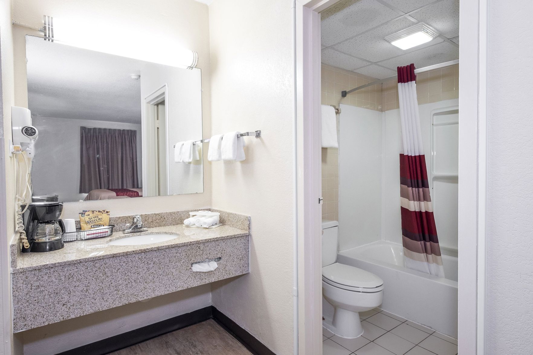 Bathroom | Free toiletries, hair dryer, towels