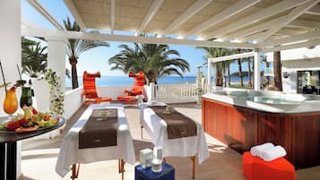 The Xpa Suite - Entrance to Ushuaia Club Included | Terrace/patio