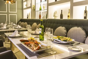 Aperto a colazione, pranzo e cena