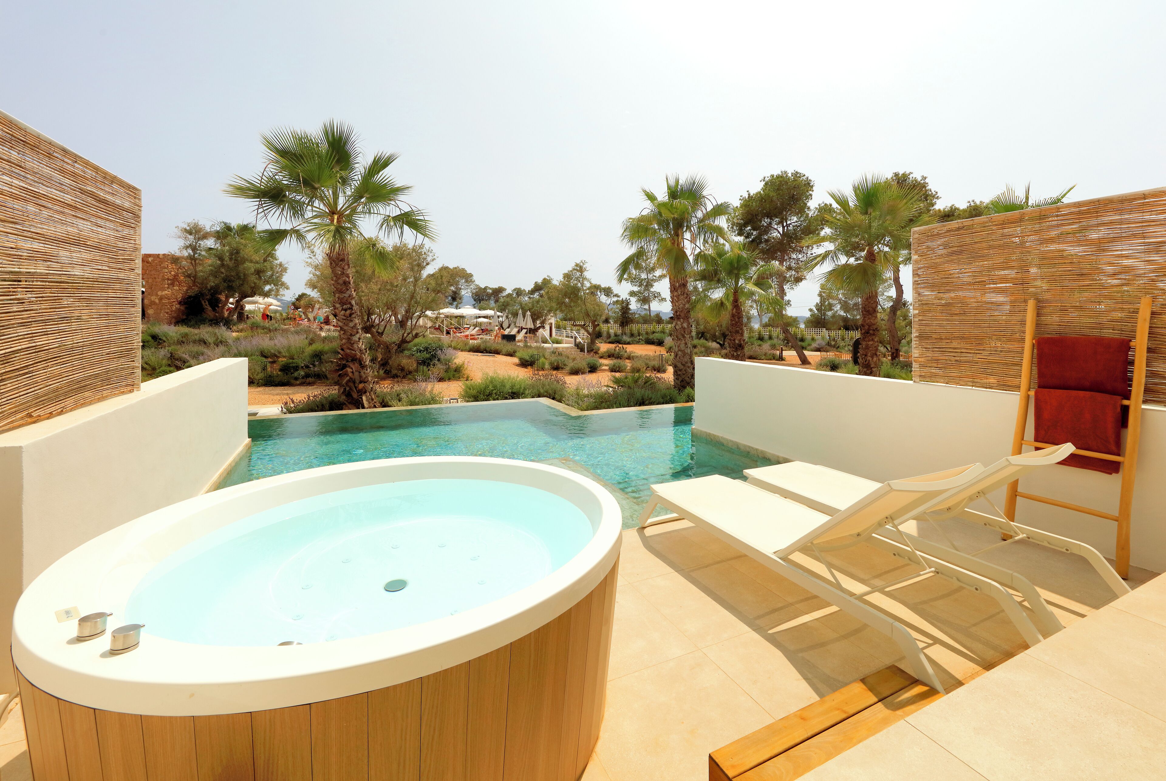 Junior Suite (Signature Level, Swim up) - Club Access Included | Ausblick vom Zimmer