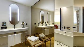 Suite | Bathroom | Free toiletries, hair dryer, bathrobes, slippers