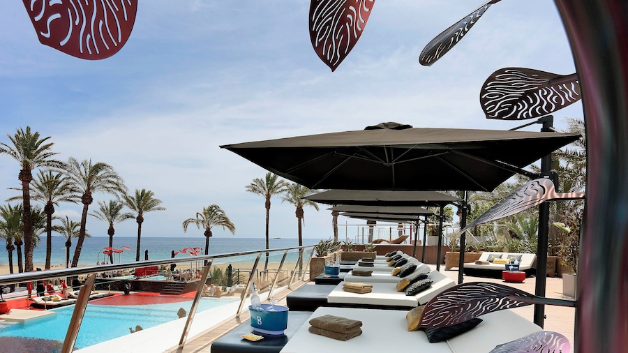 The Unexpected Ibiza Hotel - UshuaĂŻa Club entrance included