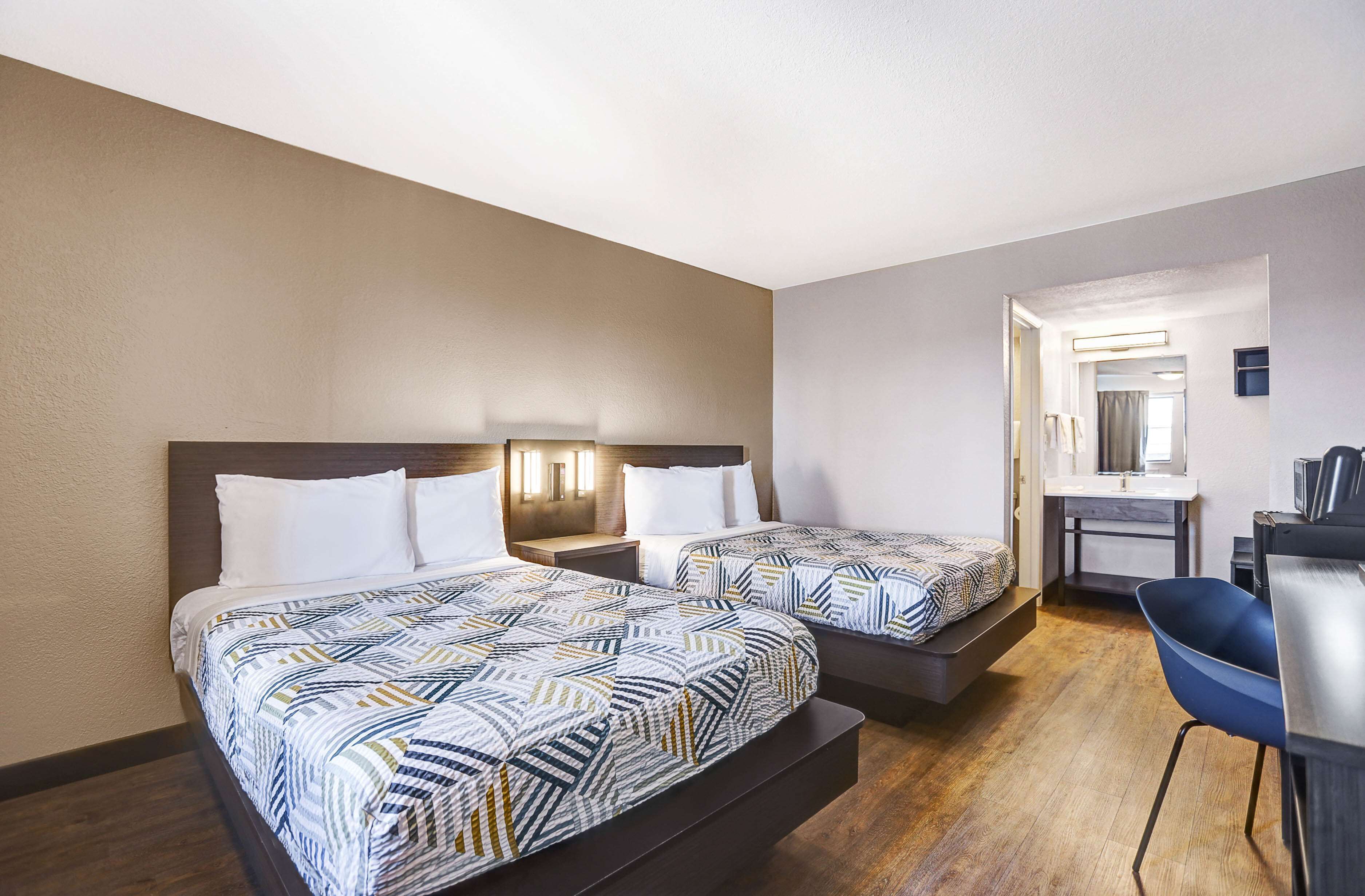 Desk, free WiFi, bed sheets