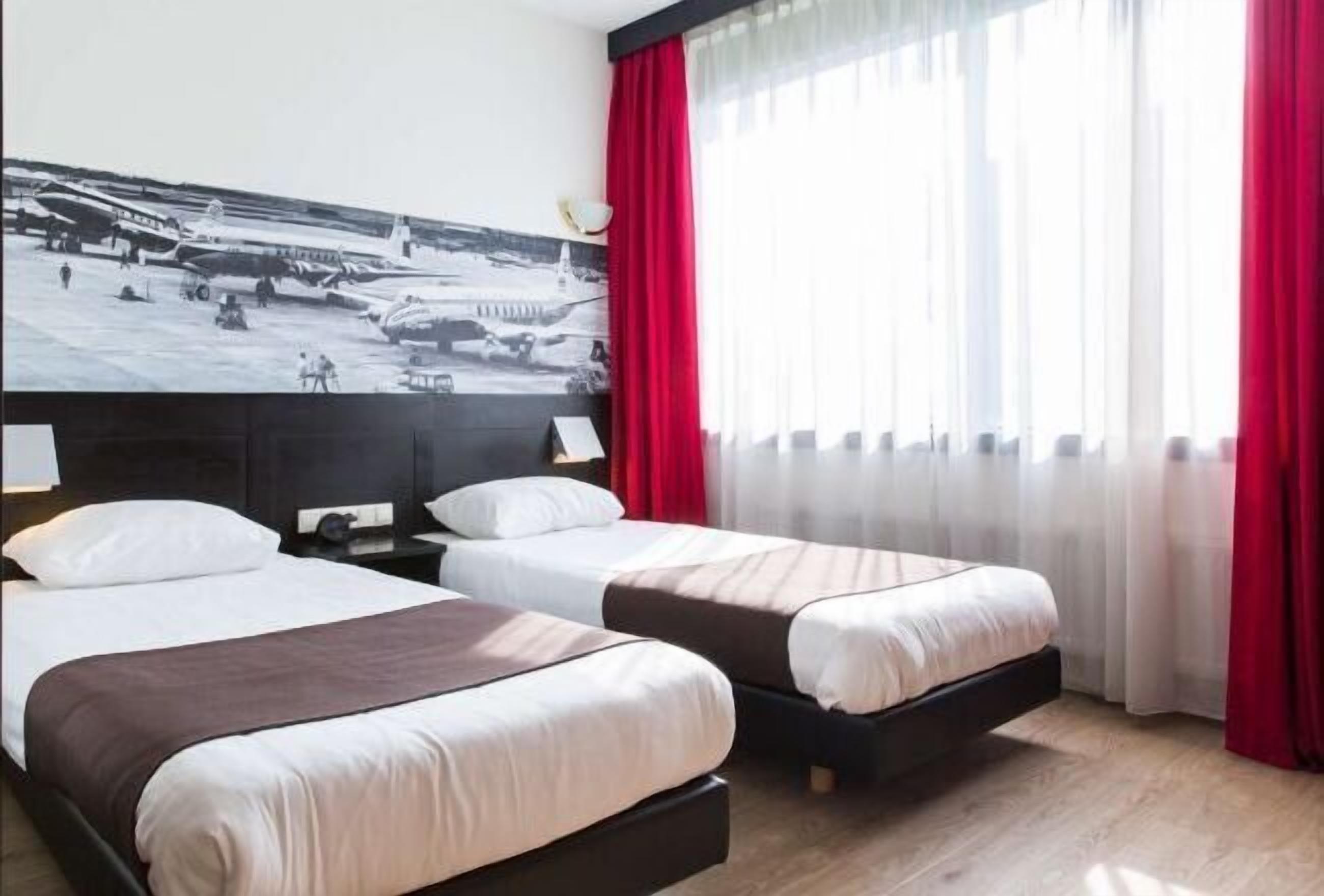 In-room safe, desk, iron/ironing board, free cots/infant beds