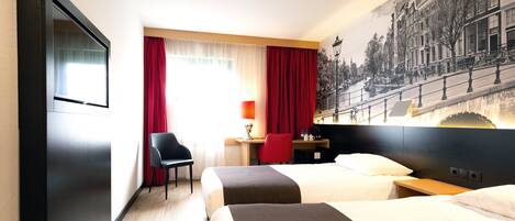 Comfort Room, 2 Single Beds | In-room safe, desk, iron/ironing board (on request)