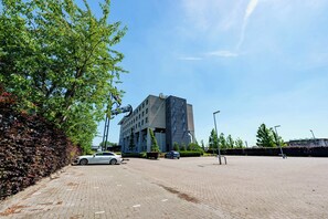 Free self parking - Bastion Hotel Rotterdam Zuid (Rotterdam)