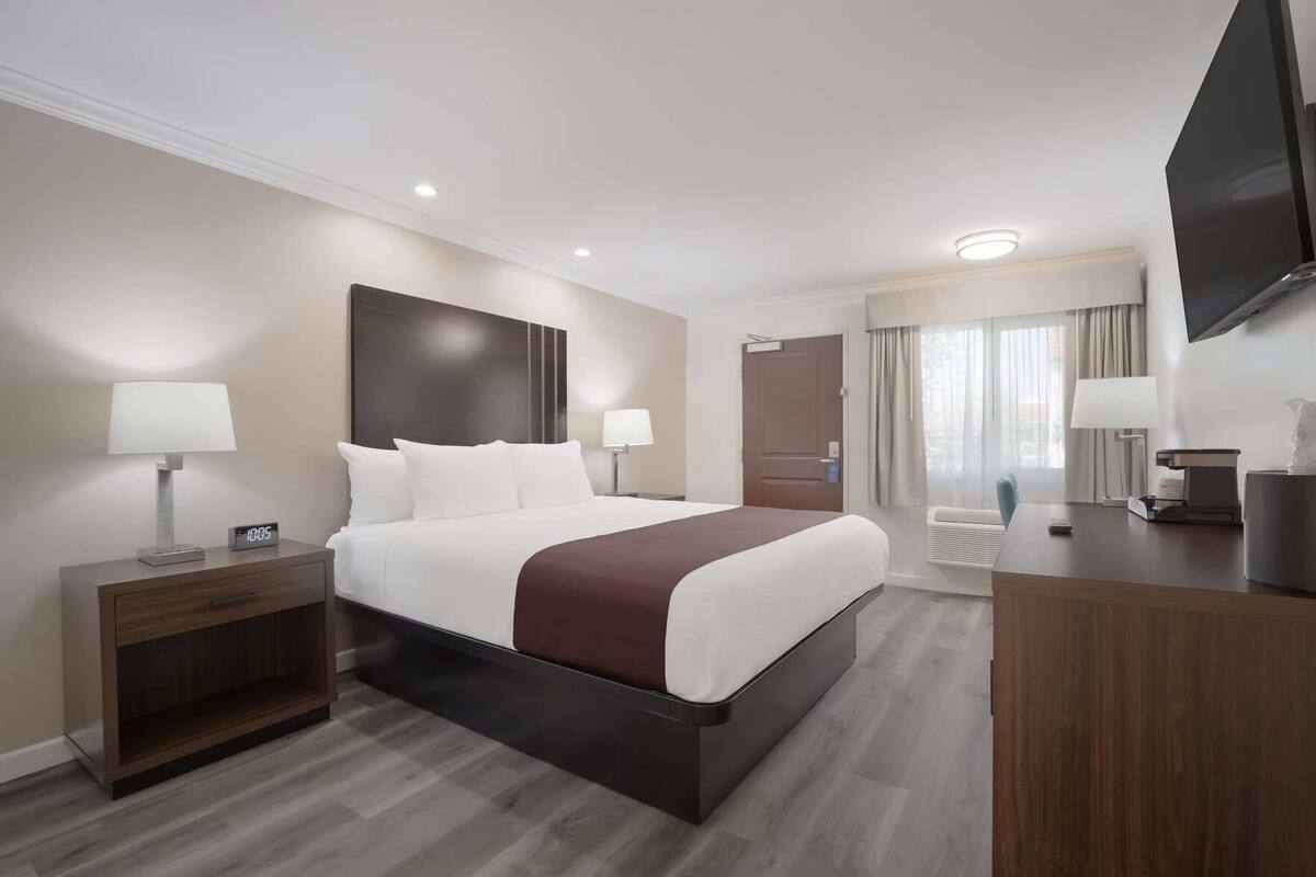 In-room safe, desk, laptop workspace, blackout curtains