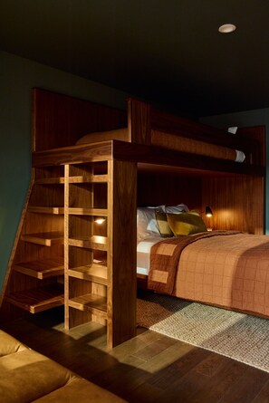 Habitación triple estándar | 1 dormitorio, sábanas de algodón egipcio, ropa de cama de alta calidad