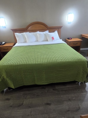Egyptian cotton sheets, premium bedding, pillow-top beds, desk