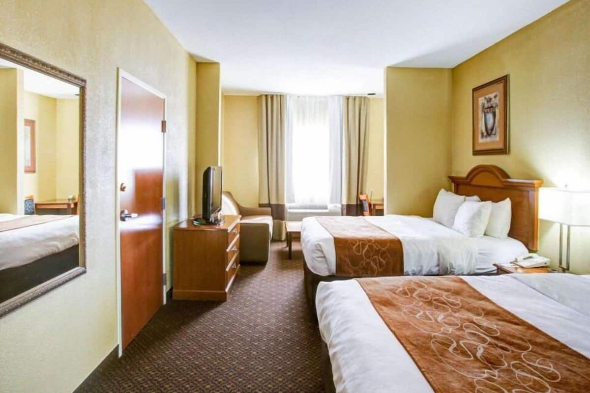 1 Schlafzimmer, Schreibtisch, Bügeleisen/Bügelbrett, Zustellbetten