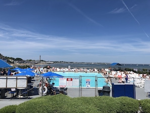 Außenpool (je nach Saison geöffnet)