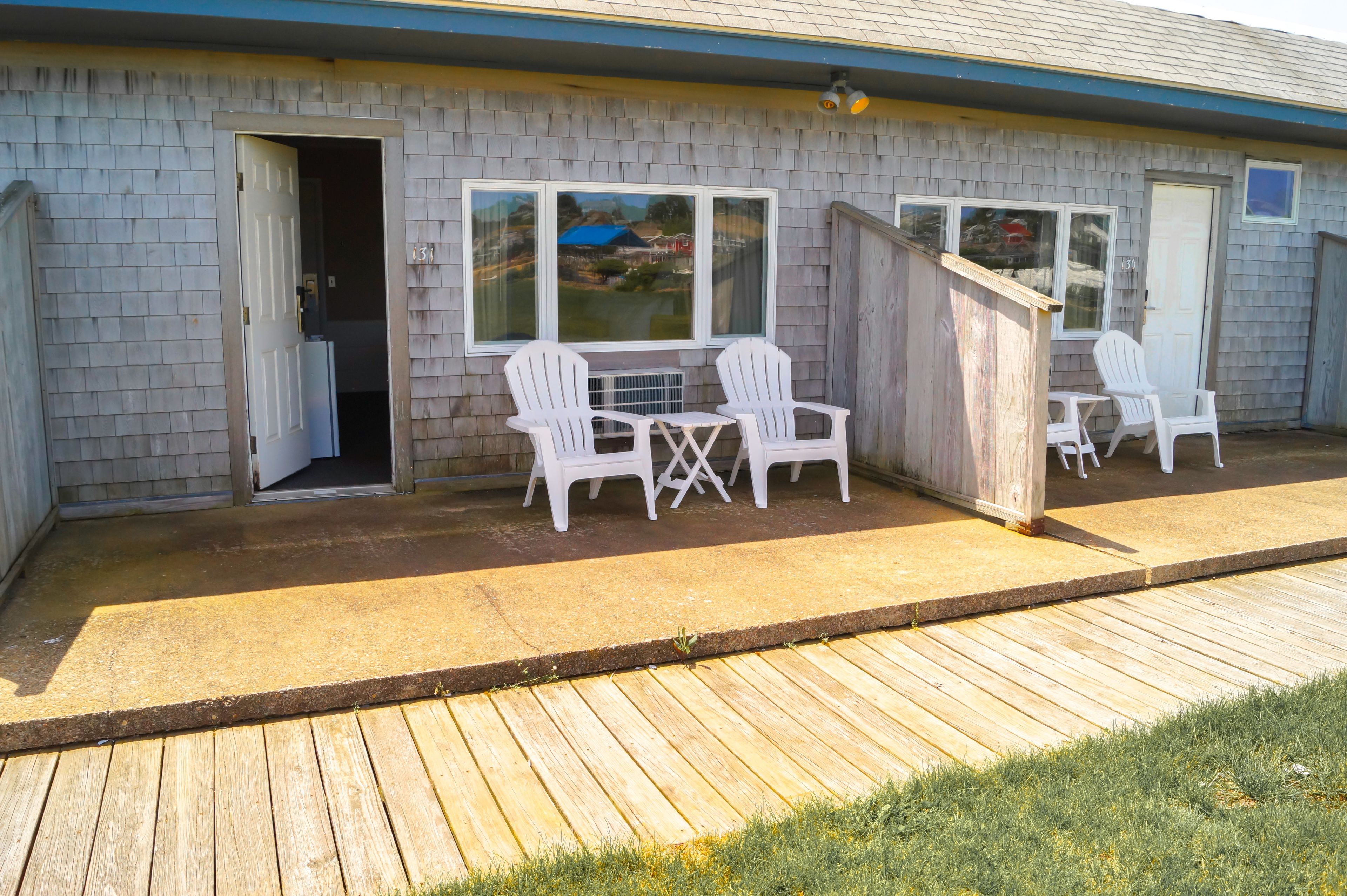 deluxe room, 1 king bed, patio, harbour view | terrace/patio