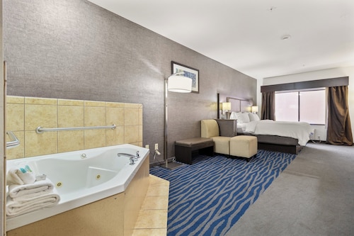 Holiday Inn Express & Suites Barstow - Route 66 by IHG