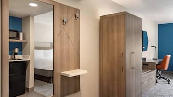 In-room safe, desk, laptop workspace, iron/ironing board