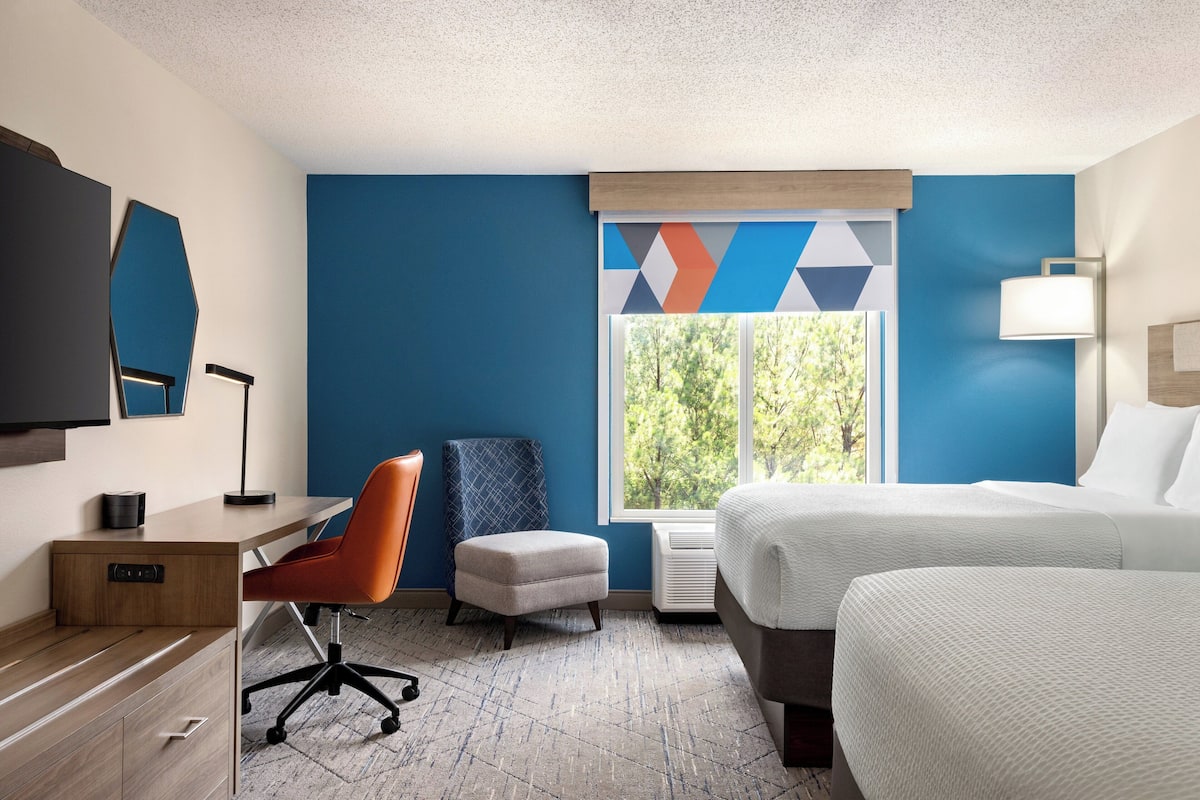 Standard Room, 2 Queen Beds | 1 bedroom, in-room safe, desk, laptop workspace