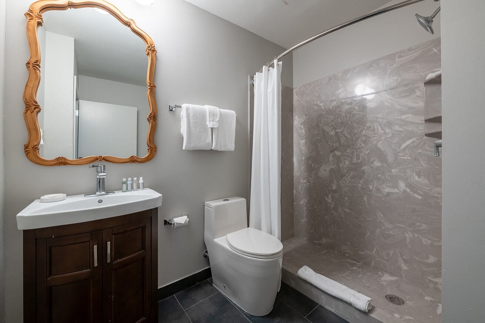 Foto - French Quarter Suites Hotel