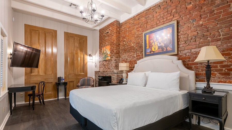 French Quarter Suites Hotel