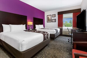 Chambre, 2 grands lits, non-fumeurs | Literie de qualité supérieure, surmatelas, bureau