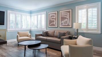 Literie de qualité supérieure, couette en duvet d'oie, minibar