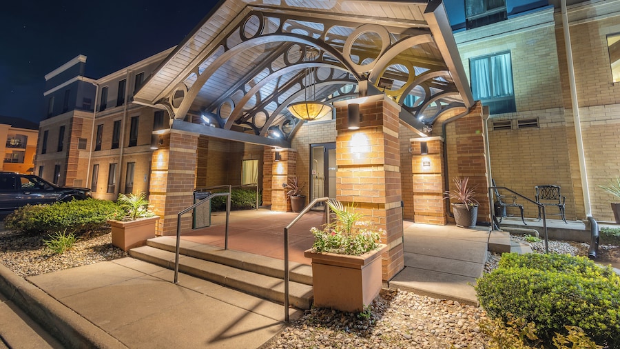 Staybridge Suites Middleton Madison-West by IHG