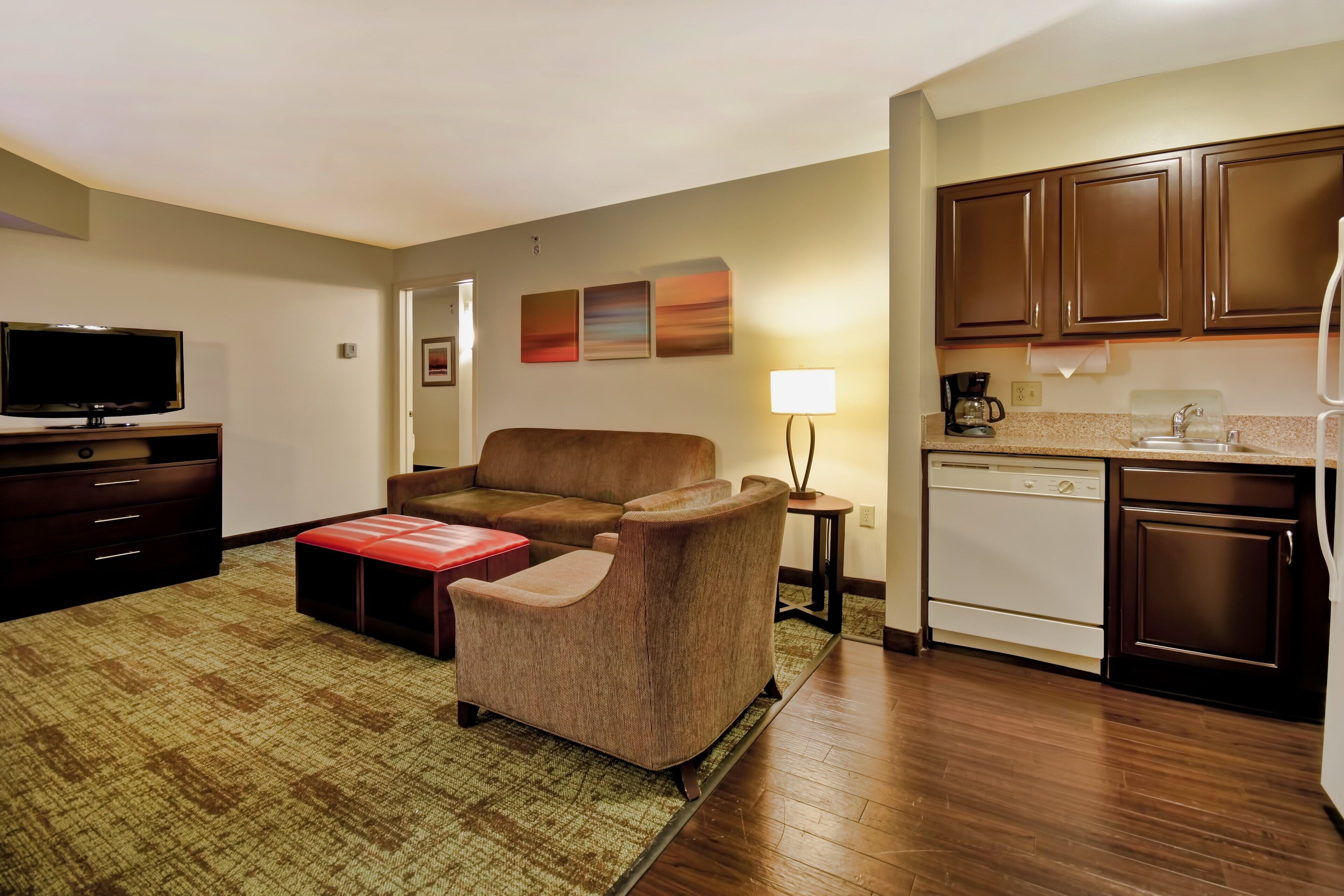suite, 2 bedrooms | 1 bedroom, in-room safe, desk, iron/ironing board