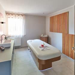 Sauna, body treatments, aromatherapy, body wraps, body scrubs