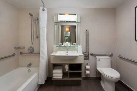 Courtyard by Marriott Isla Verde Beach Resort - Image 26