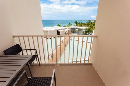 Courtyard by Marriott Isla Verde Beach Resort - Image 123