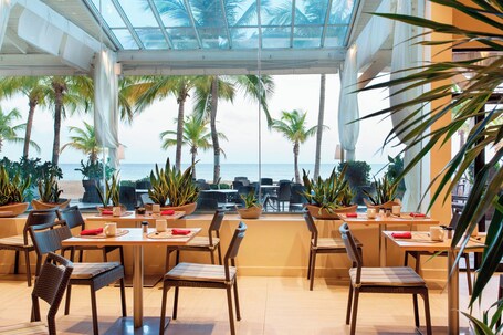 Courtyard by Marriott Isla Verde Beach Resort - Image 3