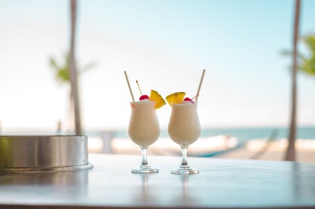 Courtyard by Marriott Isla Verde Beach Resort - Image 24