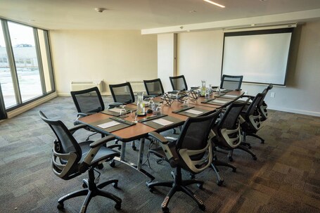 Courtyard by Marriott Isla Verde Beach Resort - Image 35