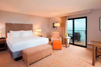 Suite, 1 Bedroom | In-room safe, desk, laptop workspace, blackout drapes at Courtyard by Marriott Isla Verde Beach Resort