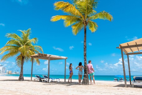 Courtyard by Marriott Isla Verde Beach Resort - Image 15