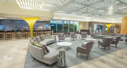 Courtyard by Marriott Isla Verde Beach Resort