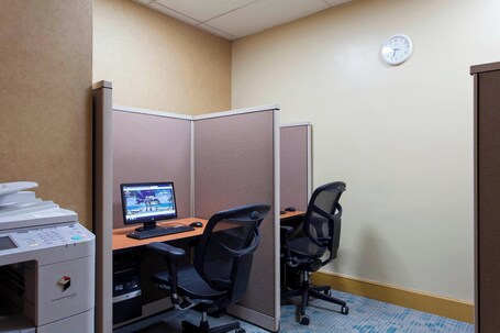 Courtyard by Marriott Isla Verde Beach Resort - Image 36
