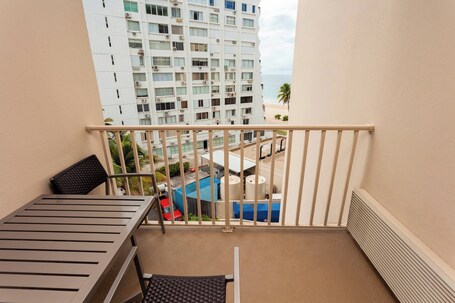 Courtyard by Marriott Isla Verde Beach Resort - Image 122