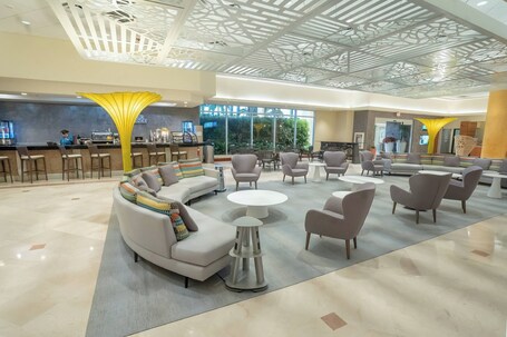 Courtyard by Marriott Isla Verde Beach Resort - Image 5