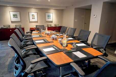 Courtyard by Marriott Isla Verde Beach Resort - Image 34