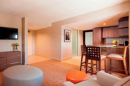 Courtyard by Marriott Isla Verde Beach Resort - Image 37