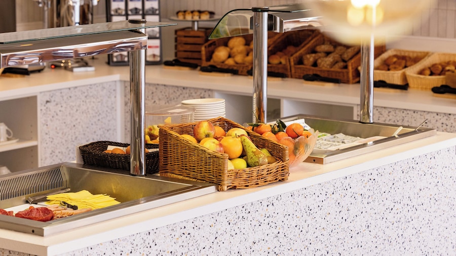 Holiday Inn Express Antwerp City-North by IHG