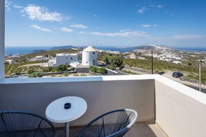 Balcony view -  Orizontes Hotel Santorini (Santorini)