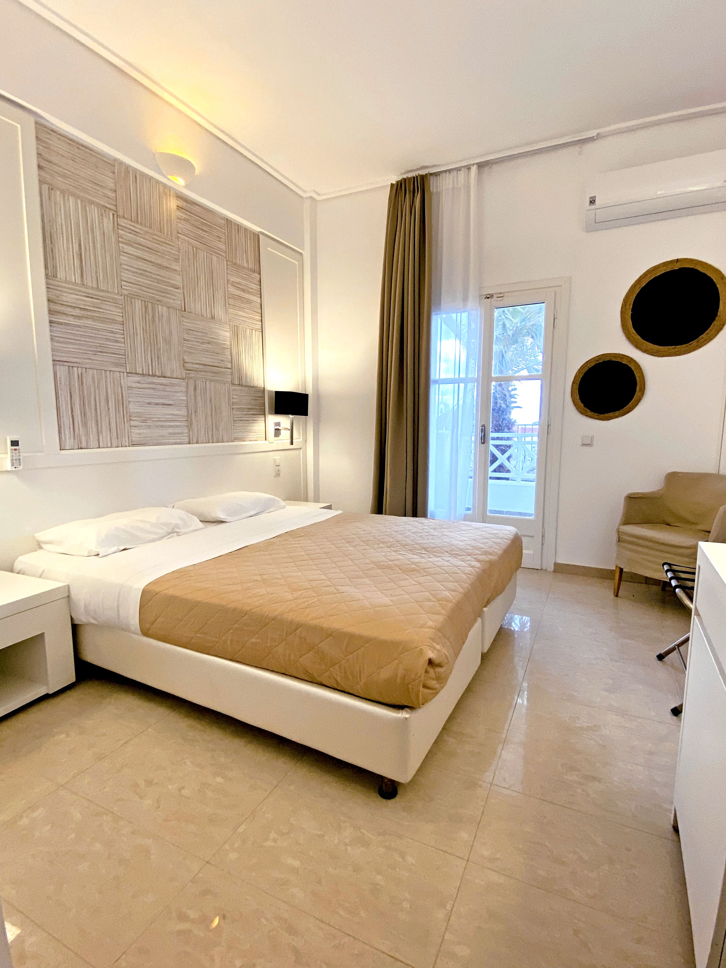 Photo - Orizontes Hotel Santorini