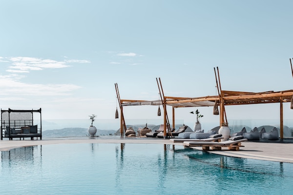 Outdoor pool, pool umbrellas