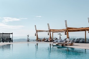 Outdoor pool, pool umbrellas