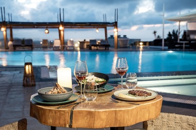 Orizontes Hotel Santorini