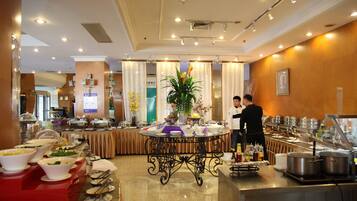 Dagelijks ontbijtbuffet (CNY 85 per persoon)